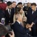 Πάλι έγινε ρεζίλι ο Μακρόν! ΒΙΝΤΕΟ με τη… περίεργη χειραψία που είχε με τον Ερντογάν