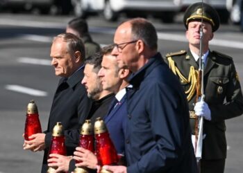 Μεντβέντεφ σε Ζελένσκι: Τι θα έκανες έκφυλε κοκάκια αν χτυπούσαμε τους Ευρωπαίους που πήγαν στο Κίεβο; vid