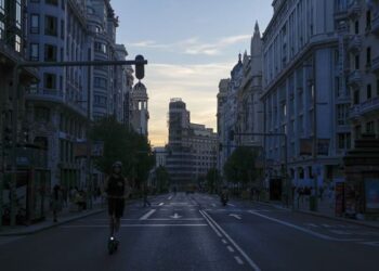 Κιτ 72 ωρών και μπλακ άουτ: Προετοιμάζουν τους Ευρωπαίους για όταν «οι πολιτείες θα γίνουν παράγκες» Κάνουν… δοκιμές;;