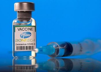 ΟΡΙΣΤΙΚΟ: Το Κάνσας ΣΥΡΕΙ την Pfizer στα ΔΙΚΑΣΤΗΡΙΑ – Ραγδαίες εξελίξεις με το εμβόλιο