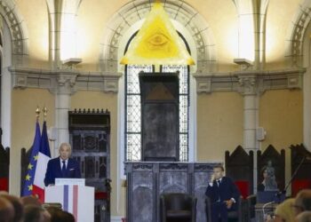 ΝΤΟΥΓΚΙΝ: Η Μασονική Ιδεολογία της Ευρώπης δεν είναι πλέον Κρυφή