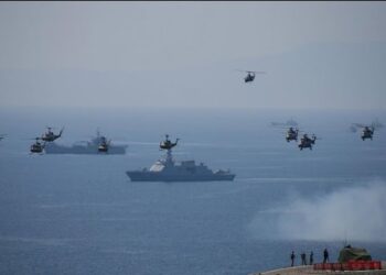 Πολλά μηνύματα δεχόμαστε από Πατέρες τούτες τις δύσκολες ώρες για την ανθρωπότητα. Κάτι παραπάνω γνωρίζουν αυτοί