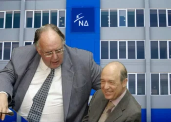 ΚΥΡΙΟΣ ΜΑΞΙΜΟΣ «Βομβαρδιστικό» επιστρατεύει ο στρατηλάτης της πολιτικής! Σημίτη ζεις, την Ν.Δ. οδηγείς!…