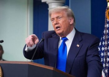 Τραμπ: «Θα βομβαρδίσουμε ξανά το Ιράν εάν συνεχίσει το πυρηνικό του πρόγραμμα»