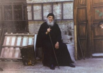 Επίκαιρη προφητεία Γ. Αμβρόσιου Λάζαρη: ΜΗΝ ΠΑΡΕΤΕ ΤΙΣ ΤΑΥΤΟΤΗΤΕΣ! Η ΑΡΧΗ ΚΑΙ ΕΞΟΥΣΙΑ ΤΗΣ ΕΛΛΗΝΙΚΗΣ ΕΚΚΛΗΣΙΑΣ ΚΟΙΜΑΤΑΙ ΤΟ ΒΑΘΥ ΥΠΝΟ ΚΑΙ ΔΕ ΘΑ ΞΕΣΗΚΩΘΕΙ.
