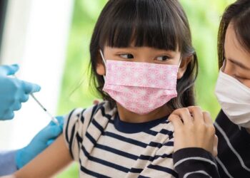Παγκόσμιο Συναγερμό εκδίδει η Ιαπωνία καθώς Αυξάνονται οι Θάνατοι μεταξύ των “πλήρως εμβολιασμένων”
