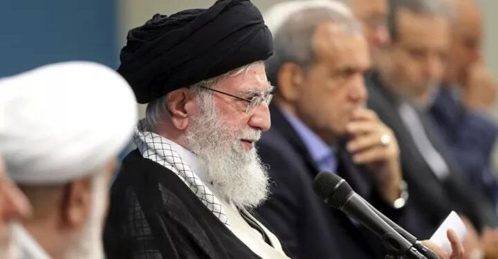Σε μία μέρα τον σκοτώνουν. Ποια θα είναι η απάντηση του Ιράν μετά την προγραμματισμένη δολοφονία του Αλί Χαμενεΐ
