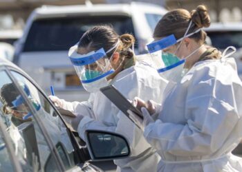 Μόνο με μια Αίτνα ή ένα Στρόμπολι,……, Στις Αιολίδες Νήσους