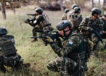 Ριζικές αλλαγές στον Στρατό – Καταργείται η θητεία σε Αεροπορία, Ναυτικό – Αυξάνεται η αποζημίωση οπλιτών – Κλείσιμο στρατοπέδων