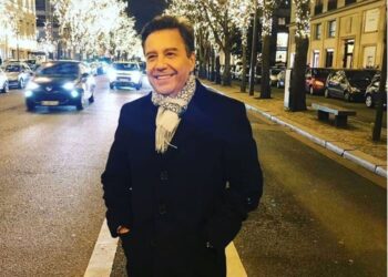 Νεκρός Γάλλος χειρουργός που σκόπευε να κάνει αποκαλύψεις για την Μπριζίτ Μακρόν – Έπεσε από το παράθυρο