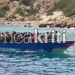 «Βουλιάζει» η Δυτική Κρήτη από νέες αφίξεις μεταναστών – 520 άτομα διασώθηκαν και μετεπιβιβάζονται στα Σφακιά