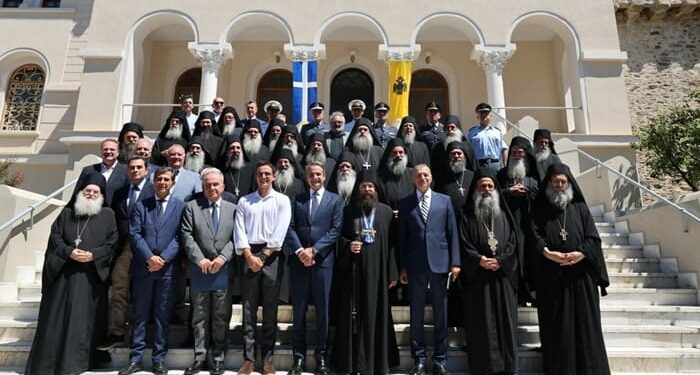 Γ.Μ : Ιερατείο αλλοτριωμένο …