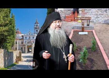 Η γιαγιά που πήγαινε κάθε χρόνο στην Παναγία της Τήνου