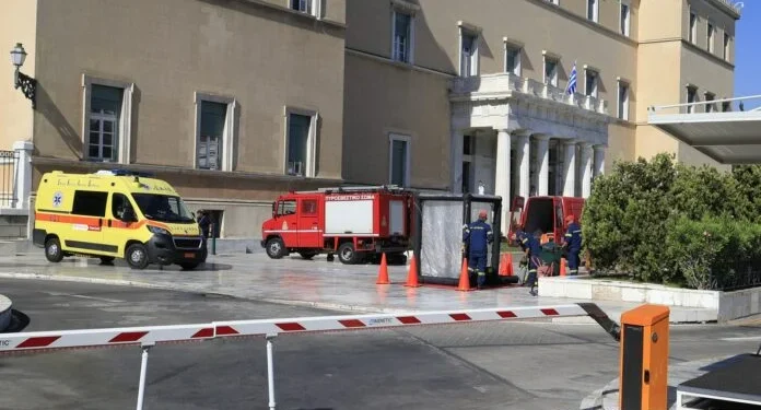 Οργή Δεναξά για την «δηλητηριασμένη επιστολή»