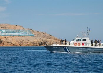 Καθηγητής του ΕΛΙΑΜΕΠ: Ορθώς η Ελλάδα περιορίστηκε αυστηρά εντός των χωρικών της υδάτων στο θαλάσσιο πάρκο στις Κυκλάδες (Βίντεο)