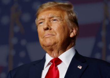 Τέλος στη λογοκρισία των social media – Ο Trump απειλεί με δασμούς χώρες με ψηφιακούς κανόνες κατά των ΗΠΑ