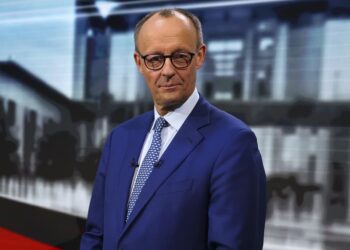 Σε παραφροσύνη ο Μερτς: Περικοπές για τους Γερμανούς, κουβέντα για τους μετανάστες!