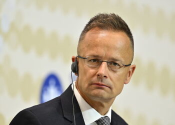 Οι Ηγέτες της ΕΕ θέλουν να Ανατρέψουν Τρεις Ευρωπαϊκές Κυβερνήσεις: Ουγγαρίας, Σερβίας & Σλοβακίας