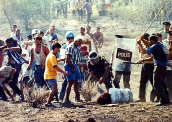 29 χρόνια από τη δολοφονία του Τάσου Ισαάκ στη νεκρή ζώνη της Δερύνειας