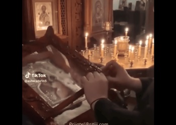 Η ΠΑΝΑΓΊΑ ΤΗΣ ΧΑΒΑΗΣ Αποσβολωμένοι δεκάδες πιστοί και ιερείς δεν πιστεύουν στα μάτια τους.