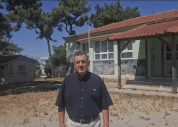 ΝΙΚΟΛΑΟΣ ΠΑΠΑΔΟΠΟΥΛΟΣ : Ο ΑΓΙΟΣ ΚΟΣΜΑΣ ΕΧΤΙΣΕ! Οι πολιτικοί ΓΚΡΕΜΙΖΟΥΝ. ΤΙ ΚΡΙΜΑ!!!