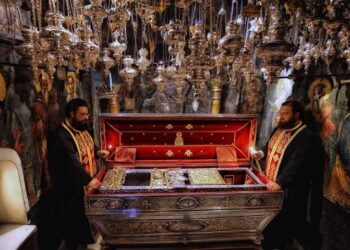 Πρώτη Δημοσίευση : Θαυματουργική επίσκεψη τής Ασκήτριας Λαμπρινής στον Άγιο Σπυρίδωνα στην Κέρκυρα το 1984.