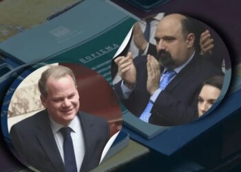 Στην κυβέρνηση «στήνουν» το αφήγημα της απαλλαγής για Καραμανλή και Τριαντόπουλο για το έγκλημα των Τεμπών