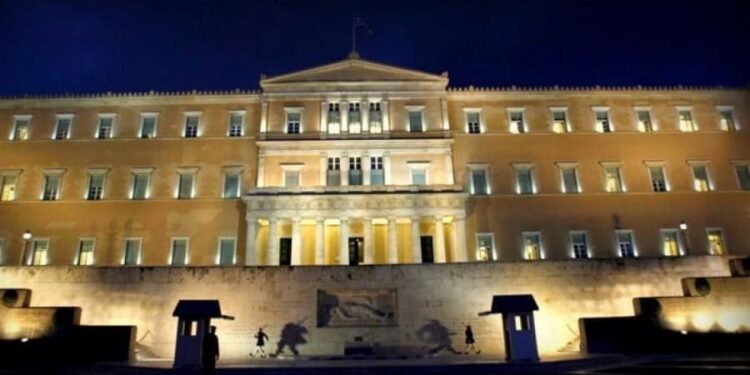 Σκηνικό «κόλασης» για την κυβέρνηση πριν τη ΔΕΘ – Σκάει η …ατομική βόμβα για 30 γαλάζιους βουλευτές και όχι μόνο