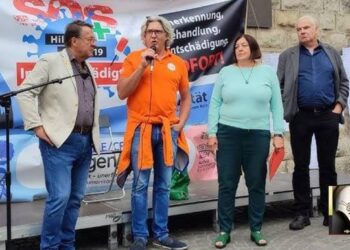 ΚΟΛΩΝΙΑ: ΔΙΑΔΗΛΩΣΗ ΓΙΑ ΤΙΣ ΠΑΡΕΝΕΡΓΕΙΕΣ ΕΜΒΟΛΙΩΝ – ΖΗΤΟΥΝ ΑΝΑΓΝΩΡΙΣΗ ΚΑΙ ΑΠΟΖΗΜΙΩΣΗ