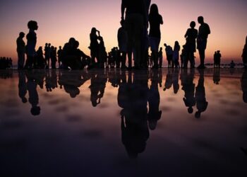 Παρασκευή Σιδέρη : Ότι δηλώσεις είσαι…