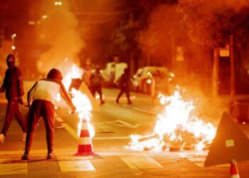 “Δεκεμβριανά” ξέσπασαν στην ήσυχη Ελβετία από εκατοντάδες μετανάστες προκαλώντας σοκ και δέος στην χώρα (Βίντεο)