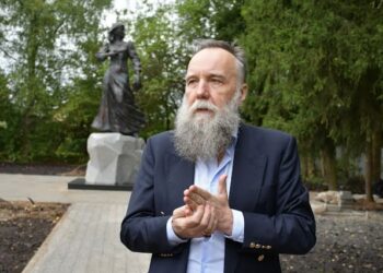 ΝΤΟΥΓΚΙΝ: «Ο Τραμπ Συνέβαλε, με τις Γκάφες του, παρά την Θέληση του, στη Διαμόρφωση ενός Πολυπολικού Κόσμου: Κίνας – Ινδίας & Ρωσίας»