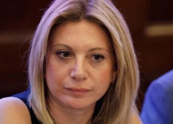 Μαρία Καρυστιανού: Πολλοί έχουμε αμφιβολίες αν έχουμε θάψει τα παιδιά μας. Θελουμε εξέταση DNA.