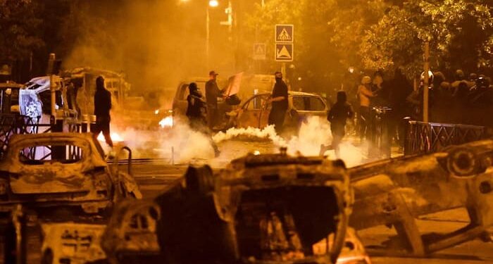 Σχόλιο Παρασκευής Σιδέρη: Στο πήραν αμπάριζα και συ πανηγυρίζεις για το αυτογκόλ… Σύνελθε!