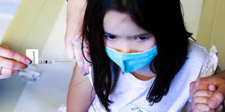 Οι Μετοχές της Big Pharma των “Εμβολίων” Καταρρέουν καθώς ο FDA Συνδέει τις Ενέσεις mRNA με την αύξηση των Παιδικών Θανάτων