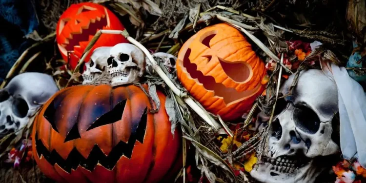 HALLOWEEN: ΜΙΑ ΦΡΙΚΩΔΗΣ ΠΑΓΑΝΙΣΤΙΚΗ – ΣΑΤΑΝΙΣΤΙΚΗ ΕΟΡΤΗ!