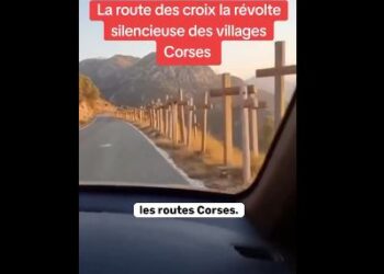 Στην Κορσική Δικαστήριο διέταξε να αποσυρθεί σταυρός από δημόσιο χώρο και οι Κορσικανοί αντέδρασαν και γέμισαν το νησί με σταυρούς. ΒΙΝΤΕΟ