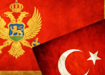 Δημήτρης Αλεξόπουλος: «Turci napolje» (“Έξω οι Τούρκοι”): το Μαυροβούνιο παραδίδει μαθήματα εθνικής αυτοπροστασίας.
