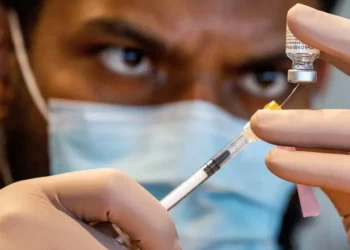 Επιτέλους ΤΕΛΟΣ ! Στην Αμερική [το CDC]  Τερματίζει την Σύσταση για Μαζικό Εμβολισμό:  «Η Ενημερωμένη Συναίνεση Επιστρέφει»