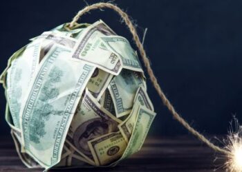 “Ο Τρίτος Παγκόσμιος Πόλεμος και ο εμφύλιος στις ΗΠΑ πλησιάζουν απειλητικά”