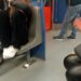 Τα Πόδια στο Κάθισμα…. Και τα Μικρόβια στο Σπίτι !!