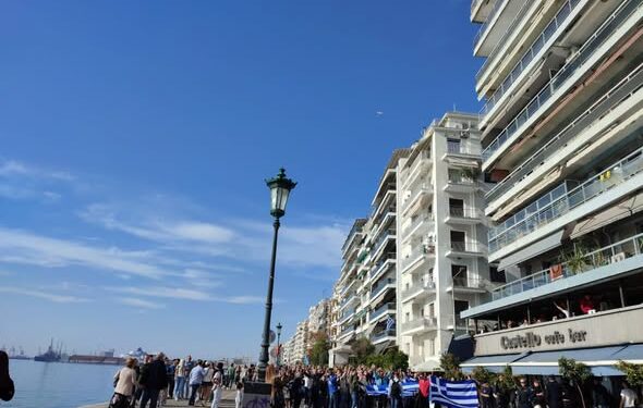 Θεσσαλονίκη 2 Νοεμβρίου 2025. ΟΧΙ ΣΤΟΝ ΠΡΟΣΩΠΙΚΟ ΑΡΙΘΜΟ,ΗΛΕΚΤΡΟΝΙΚΕΣ ΤΑΥΤΟΤΗΤΕΣ ΨΗΦΙΑΚΗ ΔΙΚΤΑΤΟΡΙΑ!