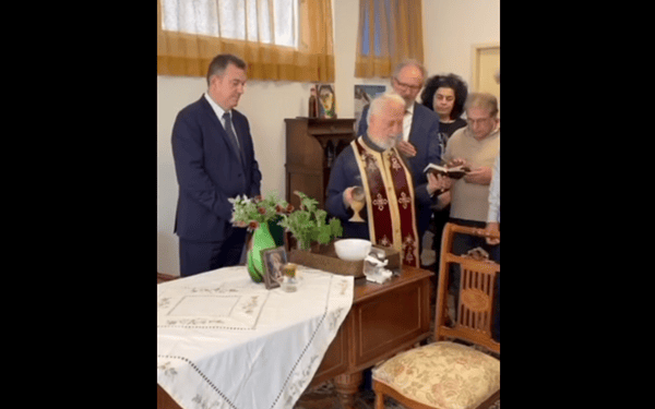 ΟΛΗ Η ΕΛΛΑΔΑ ΜΙΑ ΓΡΟΘΙΑ! ΜΕ ΑΓΙΑΣΜΟ Ο ΕΛΛΗΝΙΚΟΣ ΠΑΛΜΟΣ ΞΕΚΙΝΗΣΕ ΑΠΟ ΤΑ ΧΑΝΙΑ!