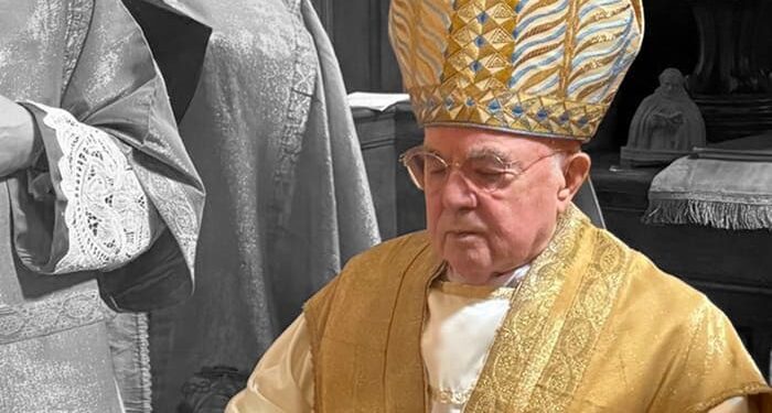 Αρχιεπίσκοπος Βιγκάνο: Οι Προδότες & Αποστάτες Καταστρέφουν την Εκκλησία εκ των Έσω