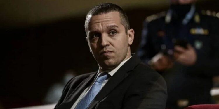 «Γκρεμίστηκε» το OPEN για Κασιδιάρη: Στη φυλακή για να μην εξαφανίσει εκλογικά τη διεφθαρμένη κυβέρνηση – Στα μαχαίρια δικηγόροι και δικαστές
