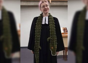 Γερμανίδα Πάστορας «Παντρεύεται» 4 άνδρες σε ένα «Πολυσυντροφικό Γάμο».