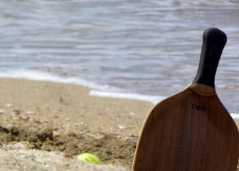 Έχασε τη ζωή ενώ έπαιζε ρακέτες στην παραλία στο Ηράκλειο Κρήτης