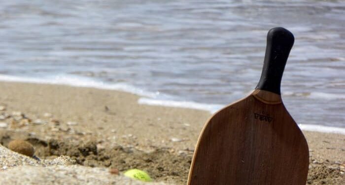 Έχασε τη ζωή ενώ έπαιζε ρακέτες στην παραλία στο Ηράκλειο Κρήτης