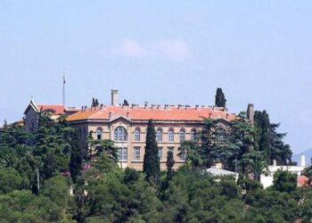 Σχόλιο Παρασκευής Σιδέρη και να το μπροστά μας σαν κακό όνειρο…