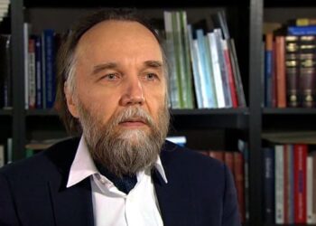 Α.Ντούγκιν: «Αν οι λαοί της Ευρώπης θέλουν να συνεχίσουν να υπάρχουν πρέπει να εξαλείψουν τις κυρίαρχες ελίτ»